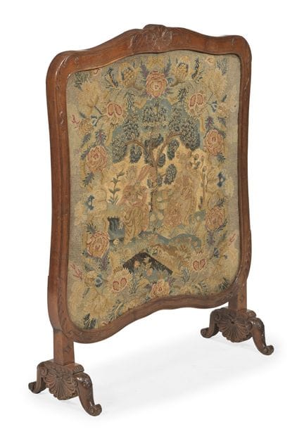 一幅乔治一世时期的刺绣挂毯，约1720年作，镶嵌于19世纪中叶的雕花胡桃木画框内，高101.5厘米，