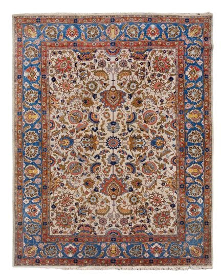 Un tappeto di Tabriz, di circa 362 x 269 cm