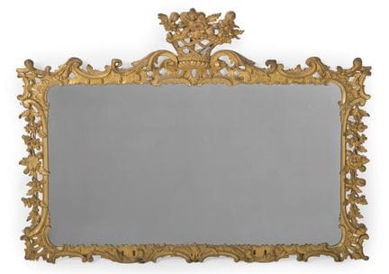 Miroir de cheminée rococo en bois doré sculpté de 