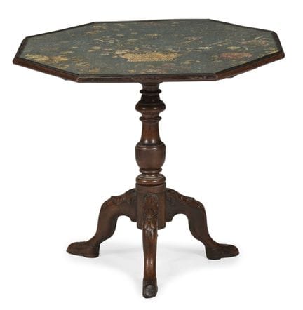 TABLE TRIPODE OCTAGONALE DE L'ÉPOQUE DE GEORGE II,
