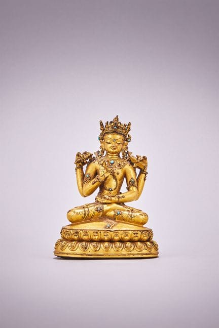 Une statue tibétaine en bronze doré représentant P