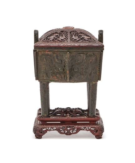 Un magnifique encensoir chinois en bronze de style