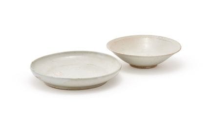 Un gran cuenco chino de Yingqing, de la dinastía S