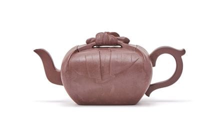 Una tetera china de yixing, dinastía Qing, 20 cm d