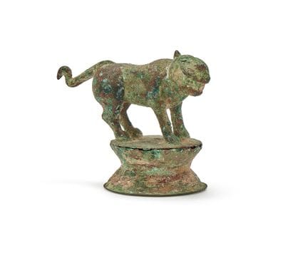 Ein chinesisches Bronzemodell eines Tigers aus der