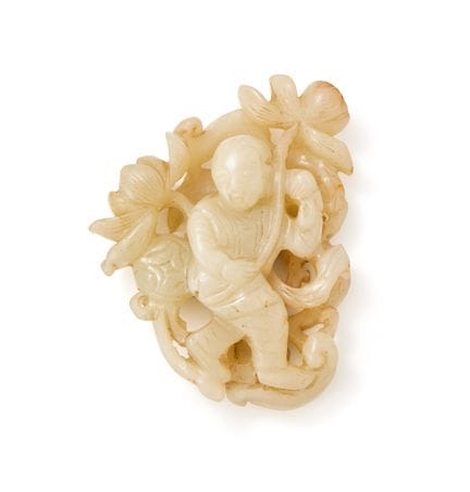 Ein Anhänger aus weißer Jade mit der Darstellung e