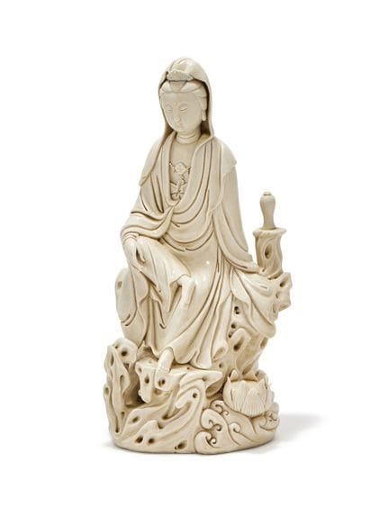Figura china de Guanyin de estilo Dehua, del siglo