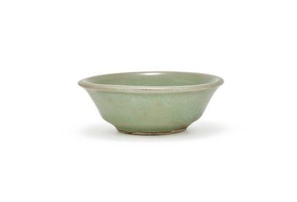 Eine kleine chinesische Waschschale aus Longquan m