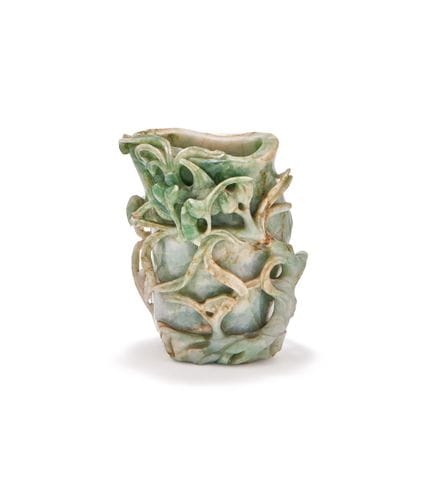 Vaso cinese per pennelli in giadaite verde, tardo 