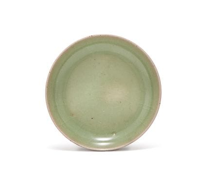 Eine kleine chinesische Schale aus Seladon mit lei