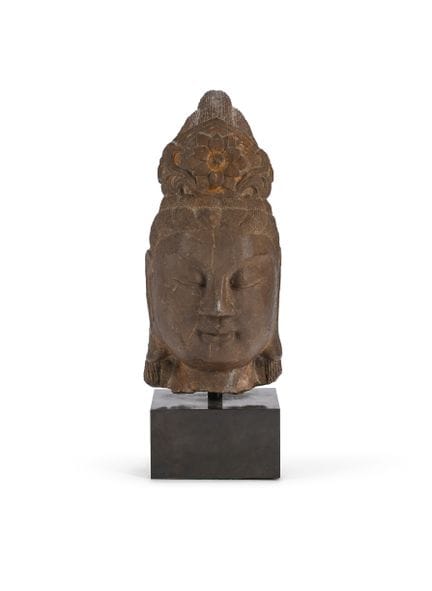 Ein chinesischer, aus Stein geschnitzter Buddha-Ko