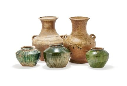 Tre vasi in ceramica con smalto verde cinese, dina