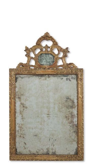 MIROIR VÉNITIEN EN BOIS DORÉ, ORIGINE : NORD DE L'