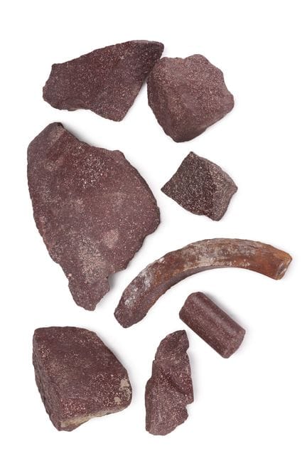 COLLECTION DE FRAGMENTS DE PORPHYRE IMPÉRIAL ROMAI
