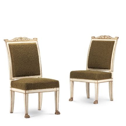 UNE PAIRE DE CHAISES D'APPOINT DE STYLE EMPIRE, PE