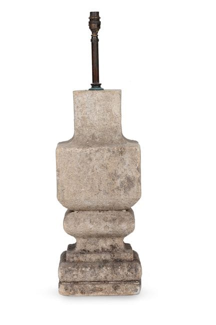 Lampe de table sur pied en calcaire de Bourgogne s
