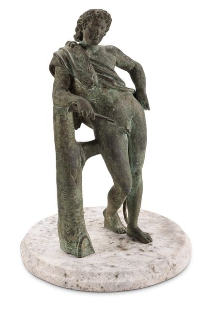 D'APRÈS L'ANTIQUITÉ - STATUETTE EN BRONZE REPRÉSEN