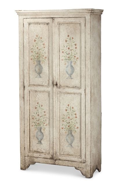 Une armoire peinte en blanc, italienne, XIXe siècl