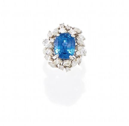 UN ANILLO DE SRI LANKA CON ZAFIRO Y DIAMANTES EN G
