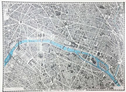 Plano del centro de París a vista de pájaro
Blonde