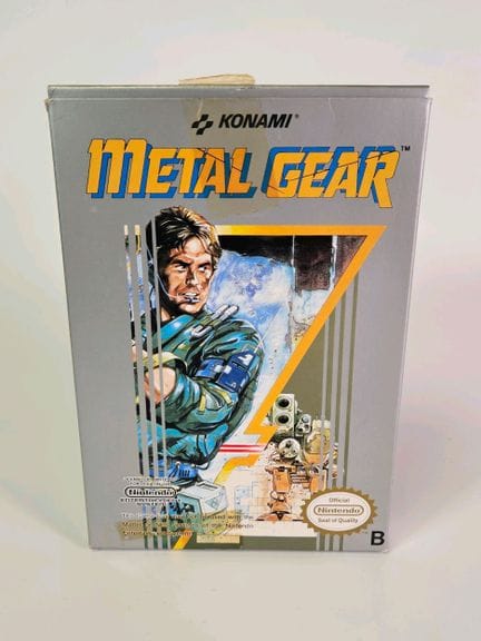 NINTENDO - NES. Gioco: Metal Gear. Completo di sca