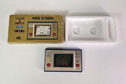 NINTENDO - GAME &amp; WATCH. "Fire" (FR - 27). Wid