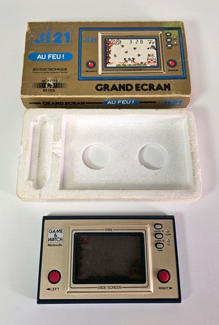 NINTENDO - GAME &amp; WATCH. "Au Feu" (FR - 27). L