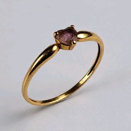 18K yellow gold ring (750 parts per thousand) set 