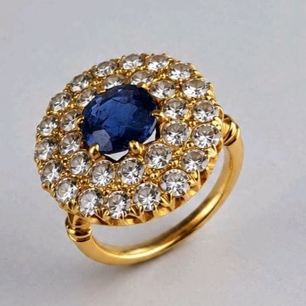 A striking 18K yellow gold ring (750 parts per tho
