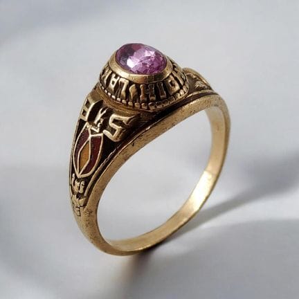 American university ring in 9K rose gold (375 thou