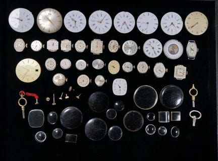 Réunion de mouvements et cadrans de montres; diffé