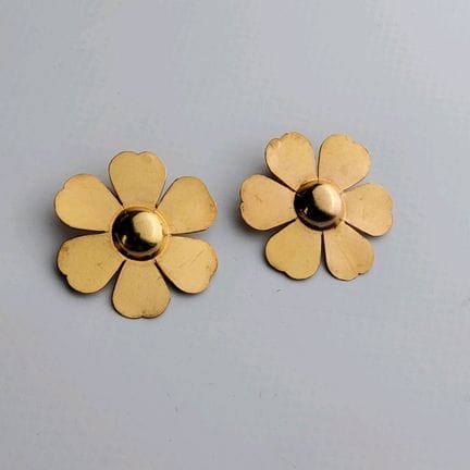Pair of 22k yellow gold (916 thousandths) ear clip
