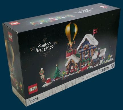 LEGO Winter Village Collection - 10308 - Santa's P