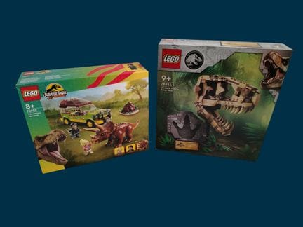 Réunion de 2 sets LEGO Jurassic Park - 76959 - La 