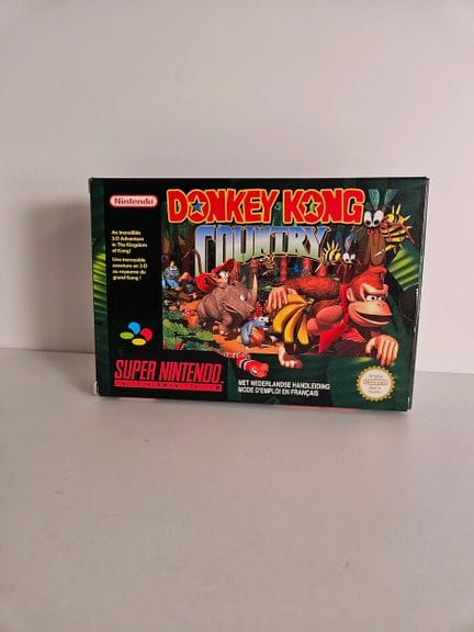 NINTENDO - SUPER NES. Jeu : Donkey Kong Country. C