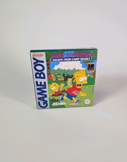 任天堂 - Game Boy。游戏：《巴特·辛普森：逃离死亡营地》。含包装盒、说明书和游戏卡带。PA