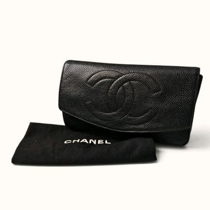 CHANEL. Borsa in pelle di vitello caviar nera, fod
