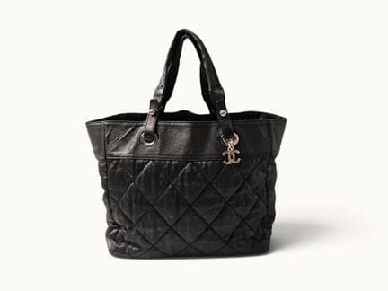 CHANEL. Borsa shopping in tessuto rivestito trapun