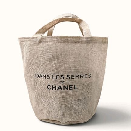 CHANEL. Borsa shopping in tela di iuta plastificat