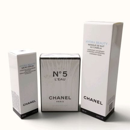 CHANEL. Set consisting of "N°5 L'eau" Eau de Toile