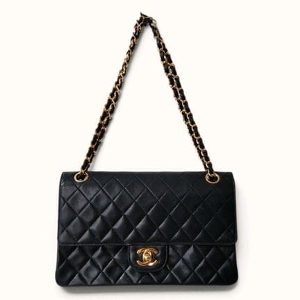 CHANEL. Borsa a doppia patta in agnello trapuntato