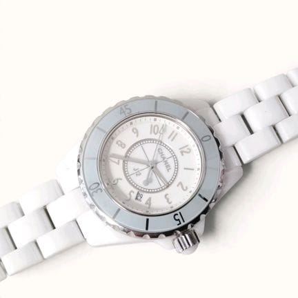 CHANEL.  "J12" Edizione limitata a 1200 esemplari.