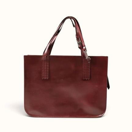 CHANEL. Borsa cabas in pelle box bordeaux, fodera 