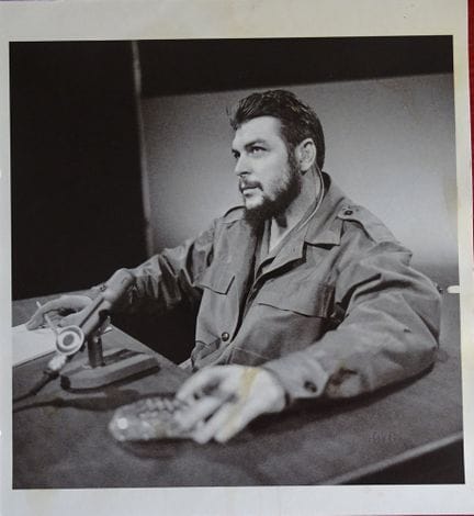 Che Guevara
Unbekannter Fotograf 
Che Guevara 

23