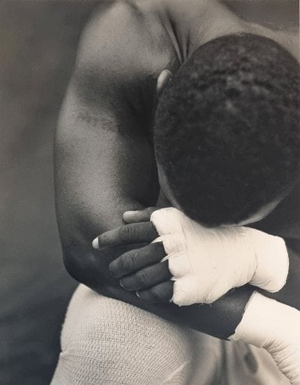 Michel Comte
Mike Tyson (unter Tränen), 1990

Sehr