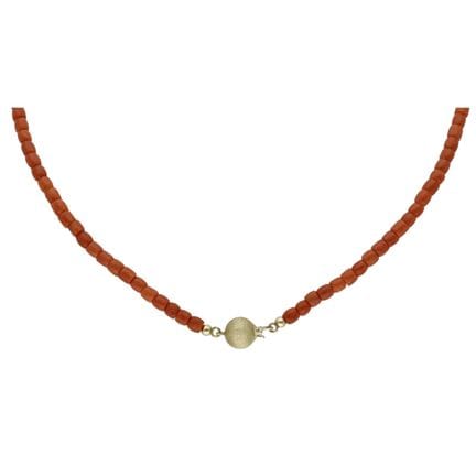 Collier en corail avec fermoir en or jaune 14 cara