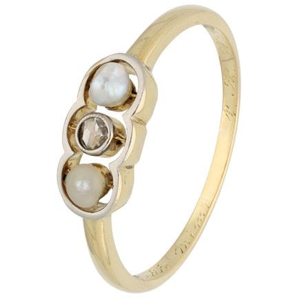 Ring aus 14-karätigem Gelbgold, besetzt mit einem 