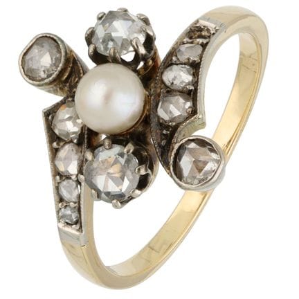 Ring aus 14-karätigem Gelbgold, besetzt mit Diaman
