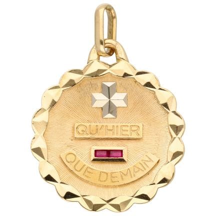 Anhänger aus 18 Karat Gelbgold mit der Aufschrift 