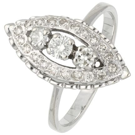Ring aus 18 Karat Weißgold in Navette-Form, besetz